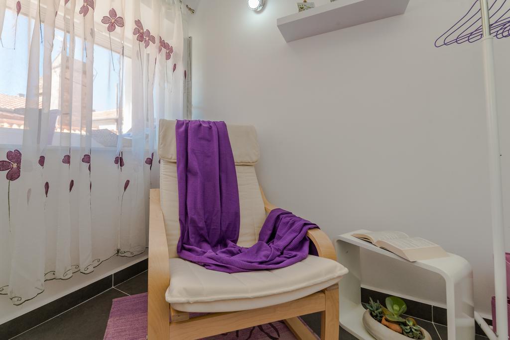 Apartment Luce Mala Zara Esterno foto